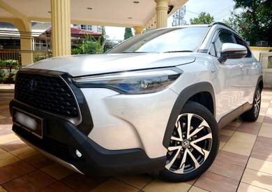 Toyota Corolla Cross HYBRID in Klang, SGR
