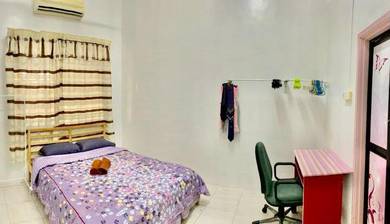 Homestay HanaHani Parit Raja