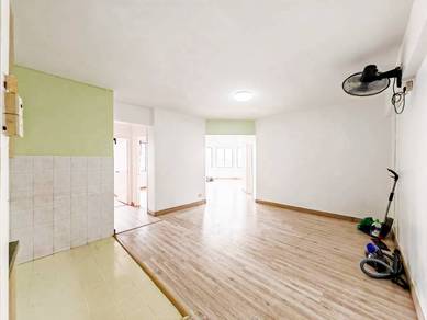 Condominium For Sale in Kelana D'Putera