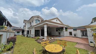 Semi-Detached House For Sale in Puncak Jalil,SGR