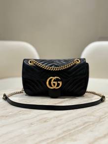 Gucci GG Marmont Small Matellase Shoulder In Black