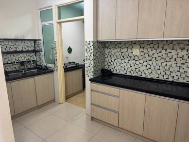Condominium For Rent in Metropolitan Square