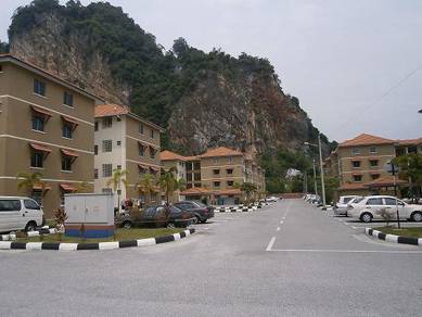 Apartment For Rent in Permai Lake View Apartment