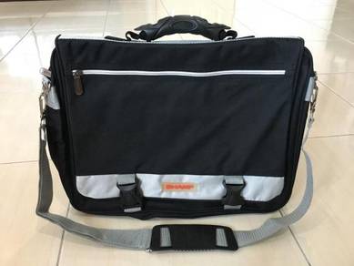 BRAND NEW Messenger Bag