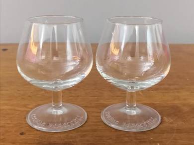 Cawan Martell cognac footed glass cup