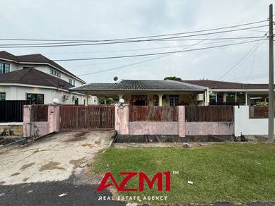 Semi-Detached House For Sale in Miri,SWK