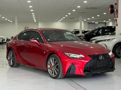 Lexus IS 300 F-SPORT in Subang Jaya, SGR
