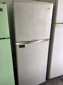 Ice Peti Sejuk Fridge Freezer Refrigerator Samsung