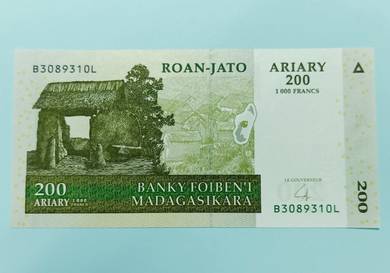 Madagascar 200 Ariary (1000 Francs) 2004 UNC