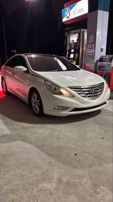 Hyundai Sonata CVVT-i in Petaling Jaya, SGR