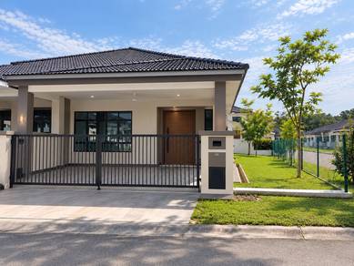 Semi-Detached House  in Dengkil,SGR