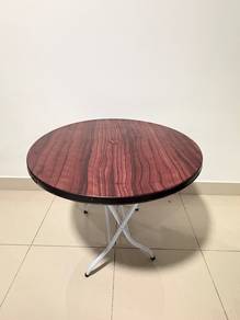 Round Table Set with 2 Chairs – Good Condition