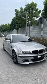 BMW 325i 25i (CBU) in Butterworth, PNG
