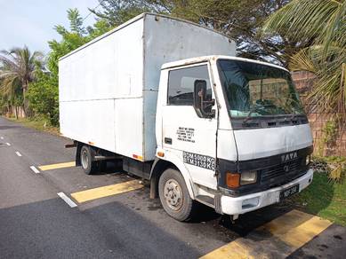 lori tata tahun 2003 good condition 👍
