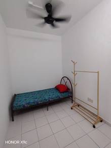 Room in Bandar Saujana Putra, SGR