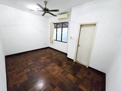 Condominium For Sale in Armanee