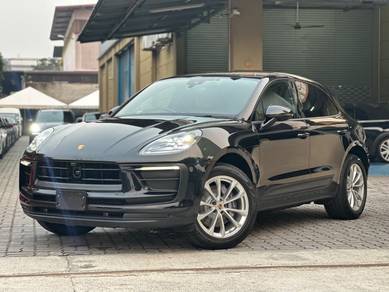Porsche Macan  in Kota Damansara, SGR