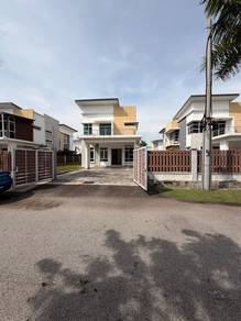 Bungalow House For Sale in Paya Rumput,MLK