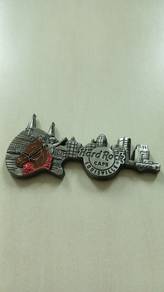 OFFER. Hard Rock Cafe Louisville 3D Skyline magnet