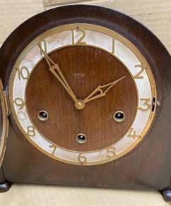 Vintage Mechanical Table Clock