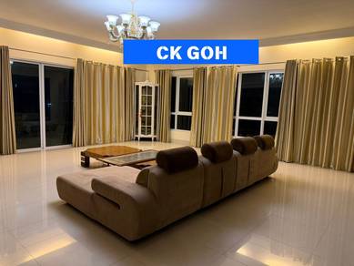 Condominium For Rent in The Cove