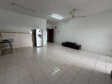 Apartment For Sale in Bayu Puteri Apartment
