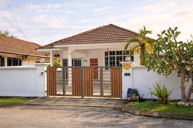 Bungalow House For Sale in Ipoh,PRK