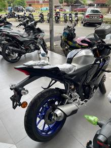 Yamaha R15