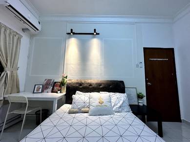 Condominium For Rent in The Pearl (Pearl Point)