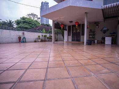 Semi-Detached House For Sale in Tanjung Bungah,PNG