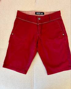 red men short pant