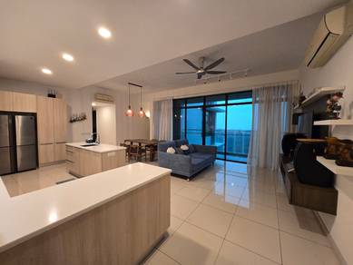 Condominium For Sale in The Light Collection III