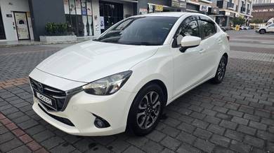 Mazda 2 in Kota Kemuning, SGR