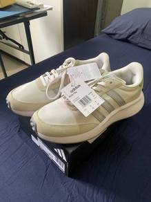 Kasut Adidas RUN 70s