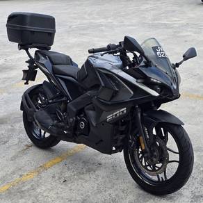 Modenas Pulsar RS200