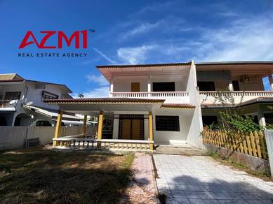 Semi-Detached House For Sale in Miri,SWK