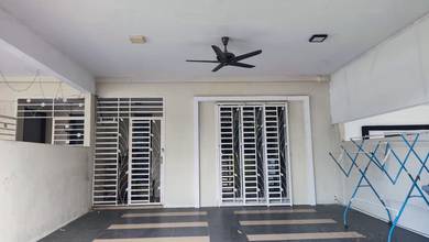 2-storey Terraced House For Sale in Mantin,NSN