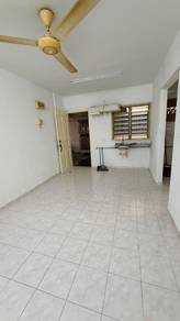 Apartment For Sale in Desa Pinang 1