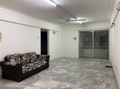 Condominium For Sale in PangsaRia
