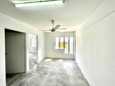 Apartment For Rent in Fiona Apartment