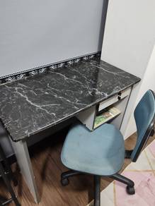 Satu set study table - Vista Bangi