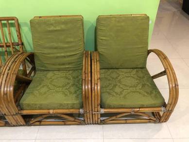 Rotan Sofa Set (3 1 1 1 1 & 2 Tables big & small)