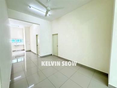 Townhouse Condo For Sale in The Maven