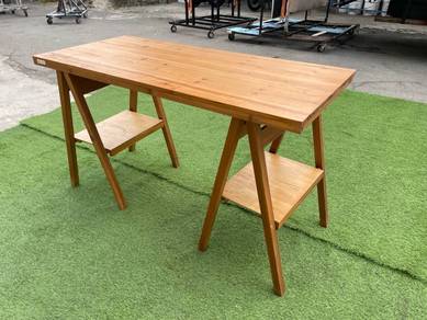 YE54Q Meja Tulis Kayu 4' Solid Wood Writing Table