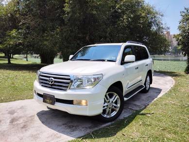Toyota Land Cruiser 46 AXG V8  in Kepong, KUL