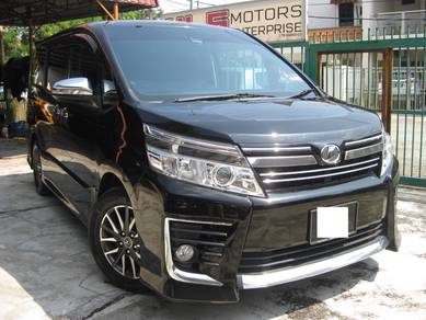 Toyota Voxy ZS in Jalan Kuching, KUL