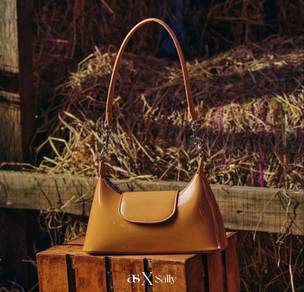 Samma Medium Size Handbag