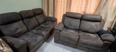 3 2 Reclining Sofa Set for Sale– (free chair)