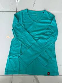 Turquoise Sweater for Casual Wear
