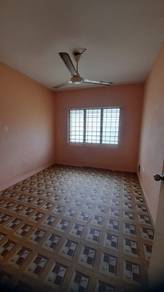Apartment For Rent in Pangsapuri Angsana (Bukit Puchong 2)